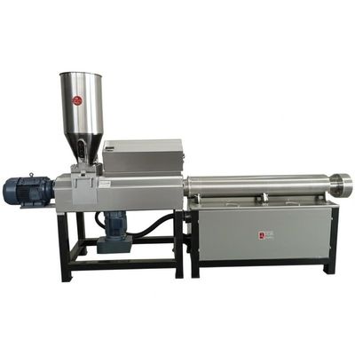 SLG 70 200-250kgh Twin screw extruder machine for fish and shrimp feed in Saibainuo